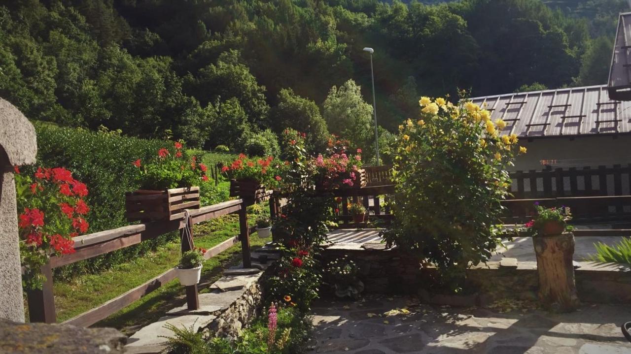 La Sauza Lägenhet Usseaux Exteriör bild